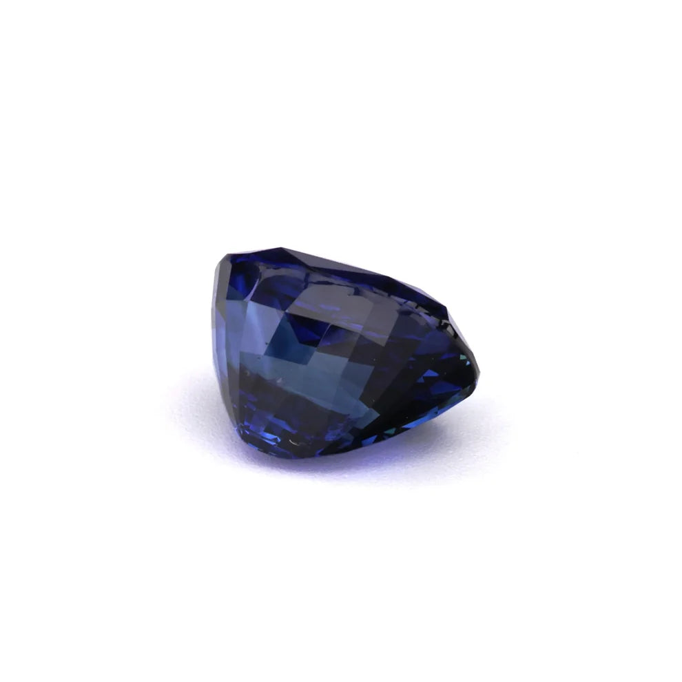 2.38 ct royal blue oval sapphire, photo 3 of 3